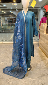 Elegant blue 3-piece lawn suit by Fashion Street, featuring intricate design and lightweight fabric in a detailed close-up image.