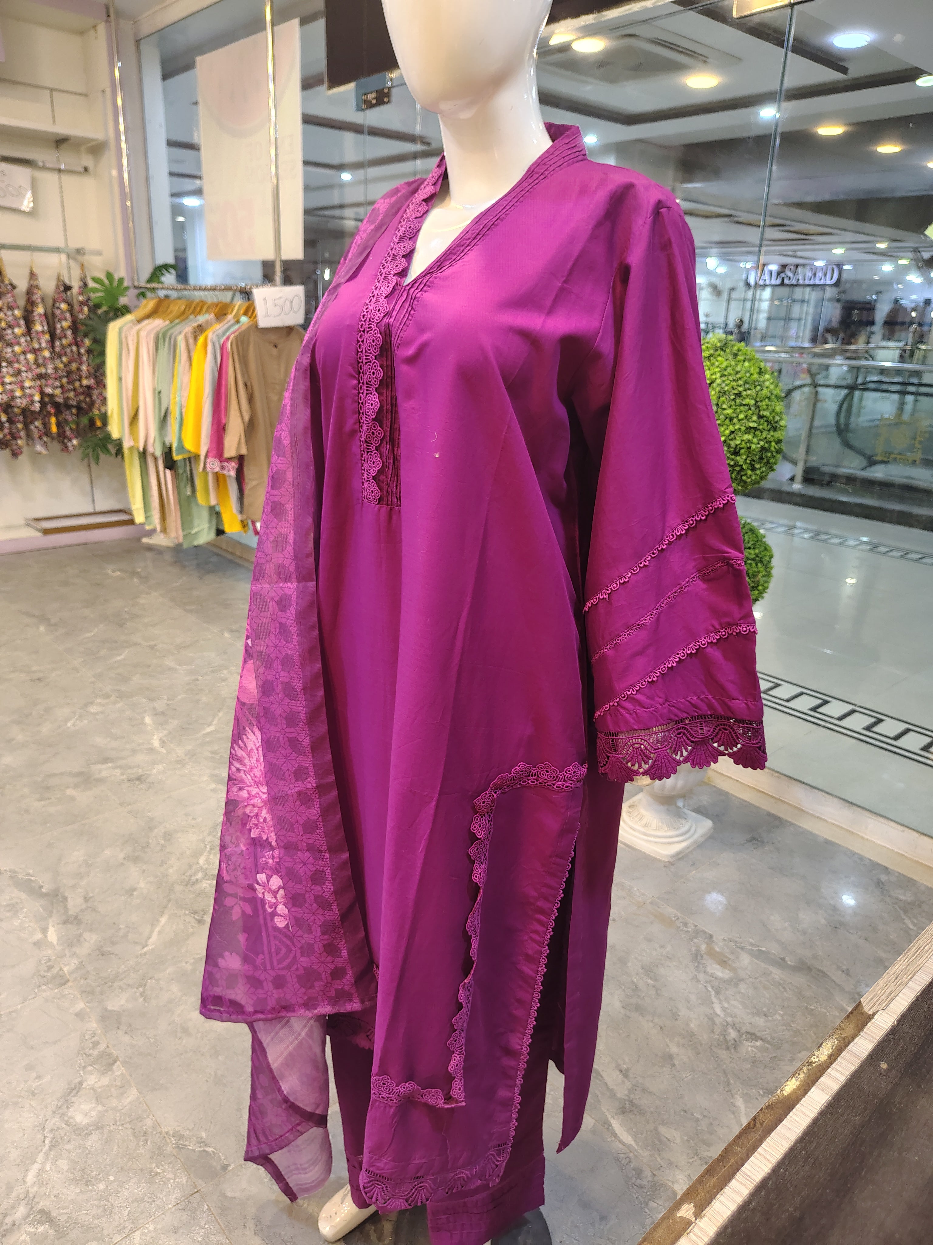 Premium Lace Detail 3 Piece Suit