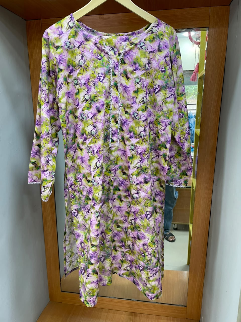 Elegant Floral Charm – 2 Piece Lawn Suit 🌸