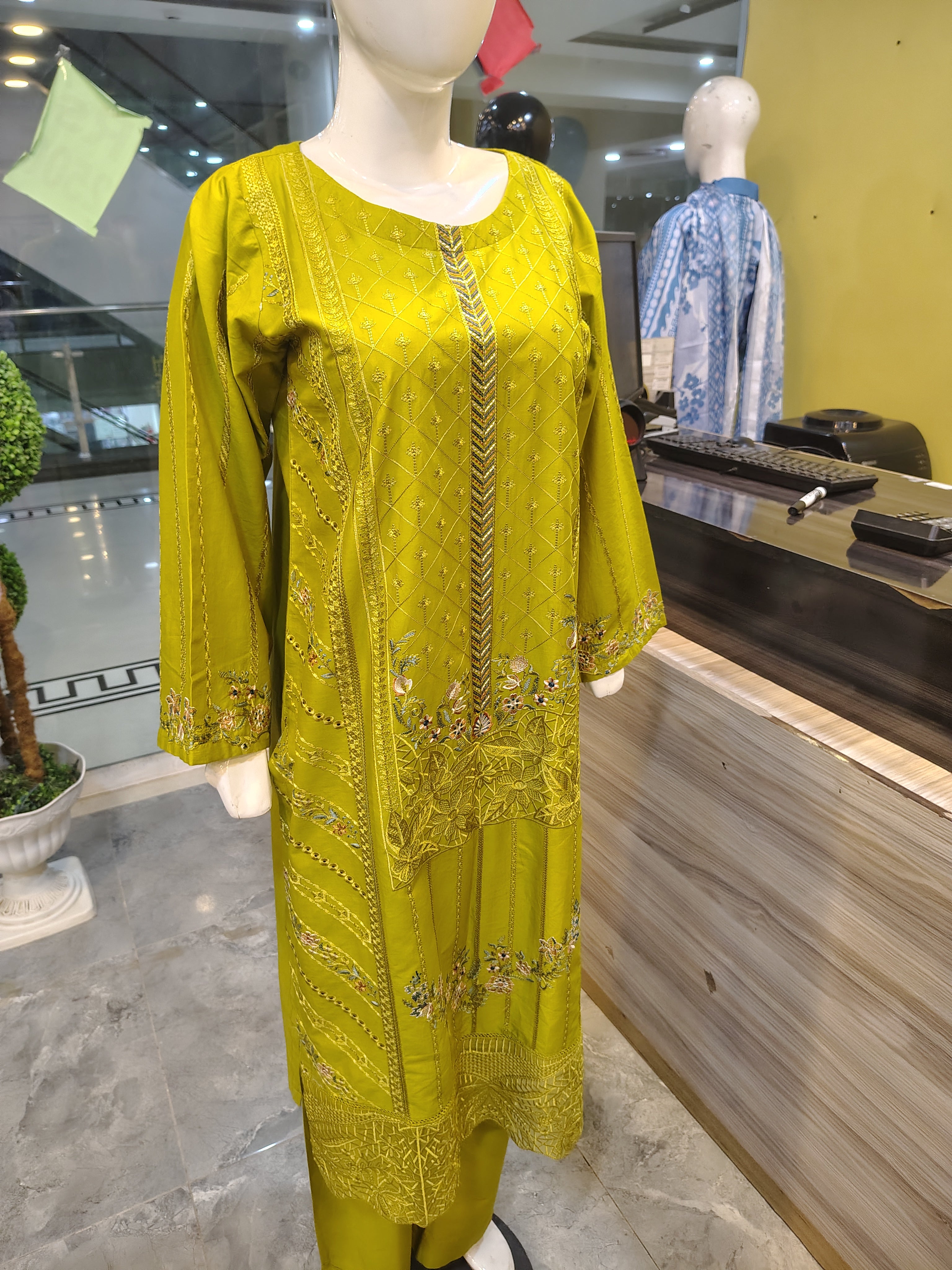 Premium 3 Piece Embroidered Lawn Suit