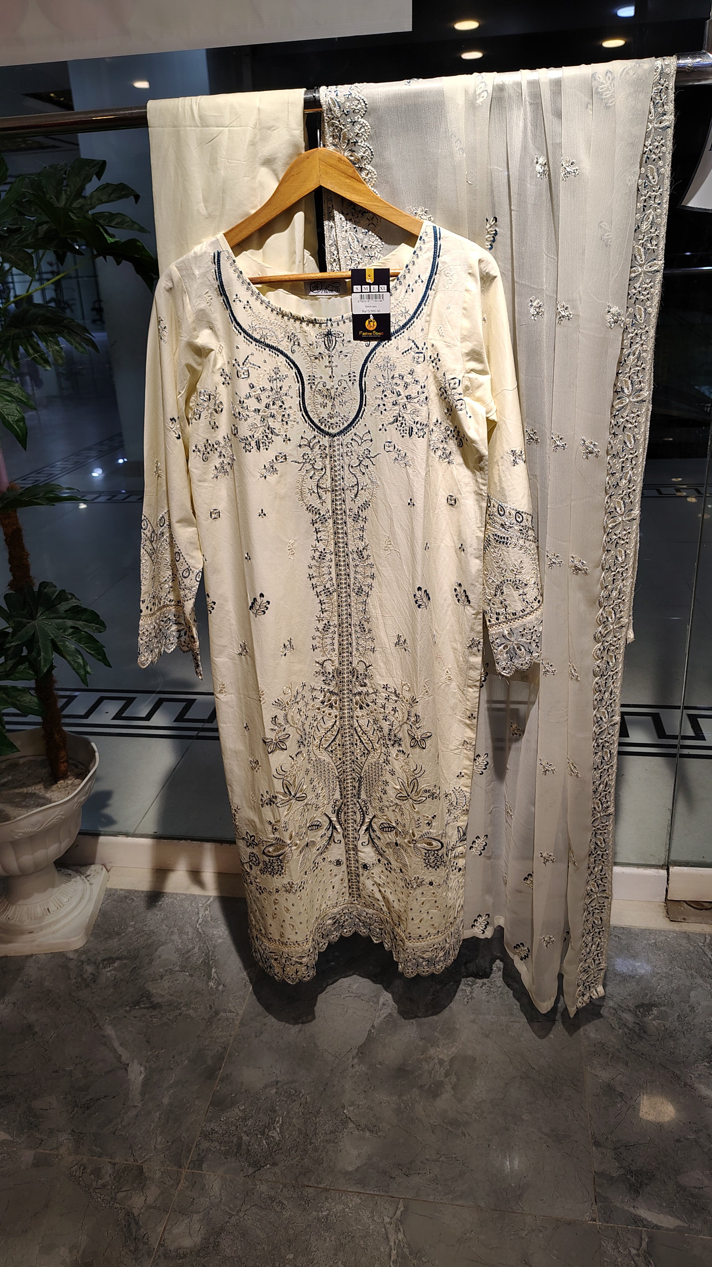 Off-White 3 Piece Embroidered Lawn Suit