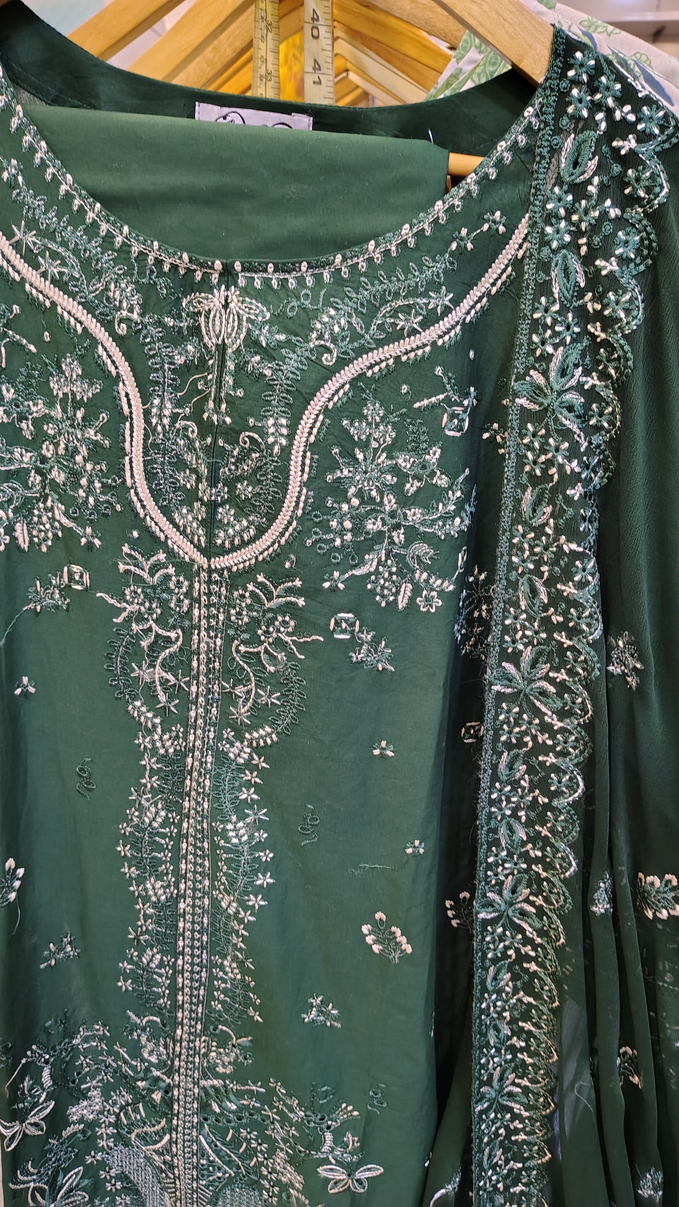Elegant Dark Green Embroidered Lawn 3 Piece Suit