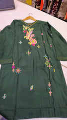 Elegant green embroidered lawn kurta with intricate embroidery and classic design, perfect for traditional occasions.