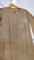 Elegant Embroidered Lawn Kurta