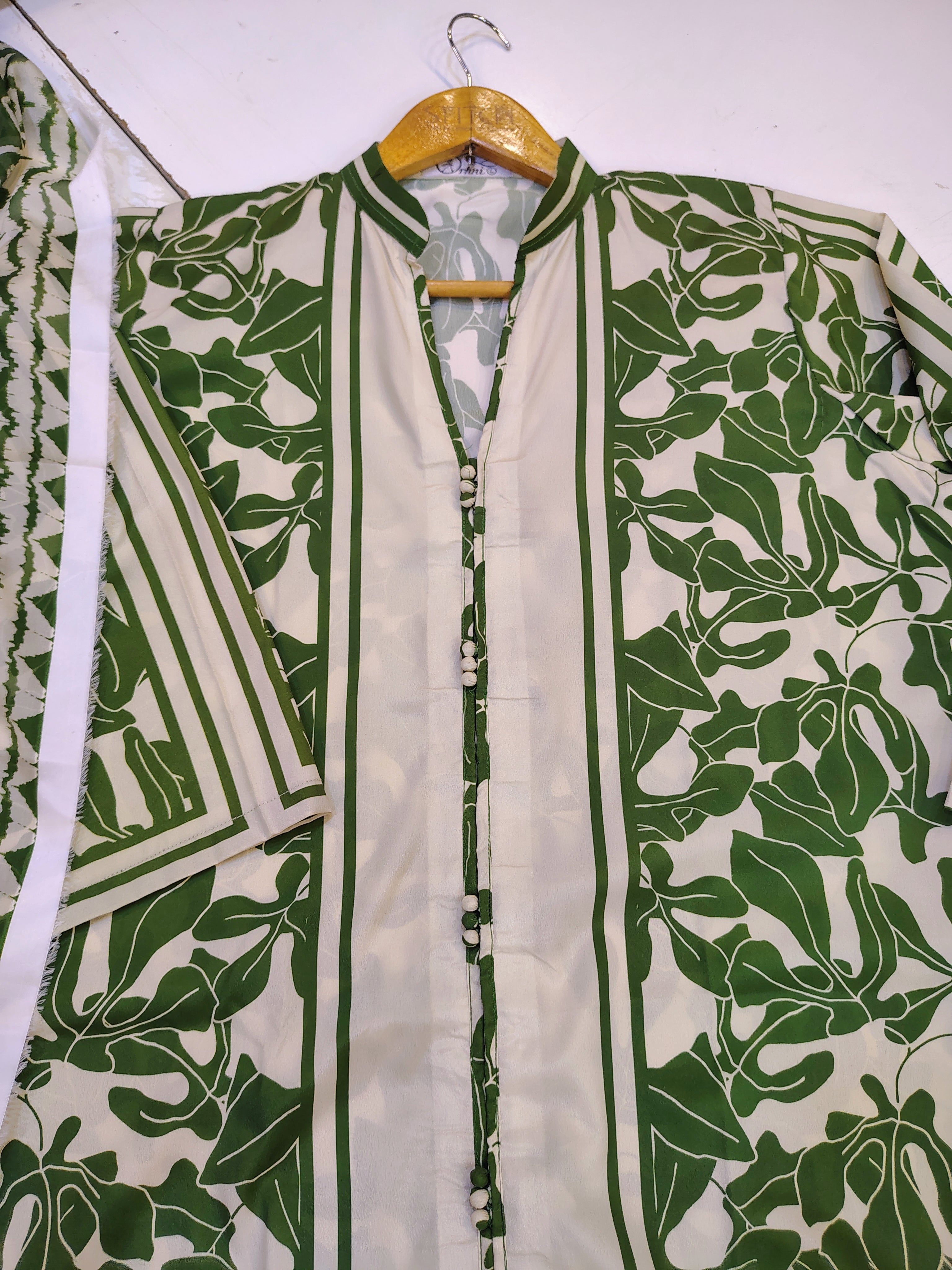 Stylish Green 3 Piece Grip Fabric Co-Ord Suit