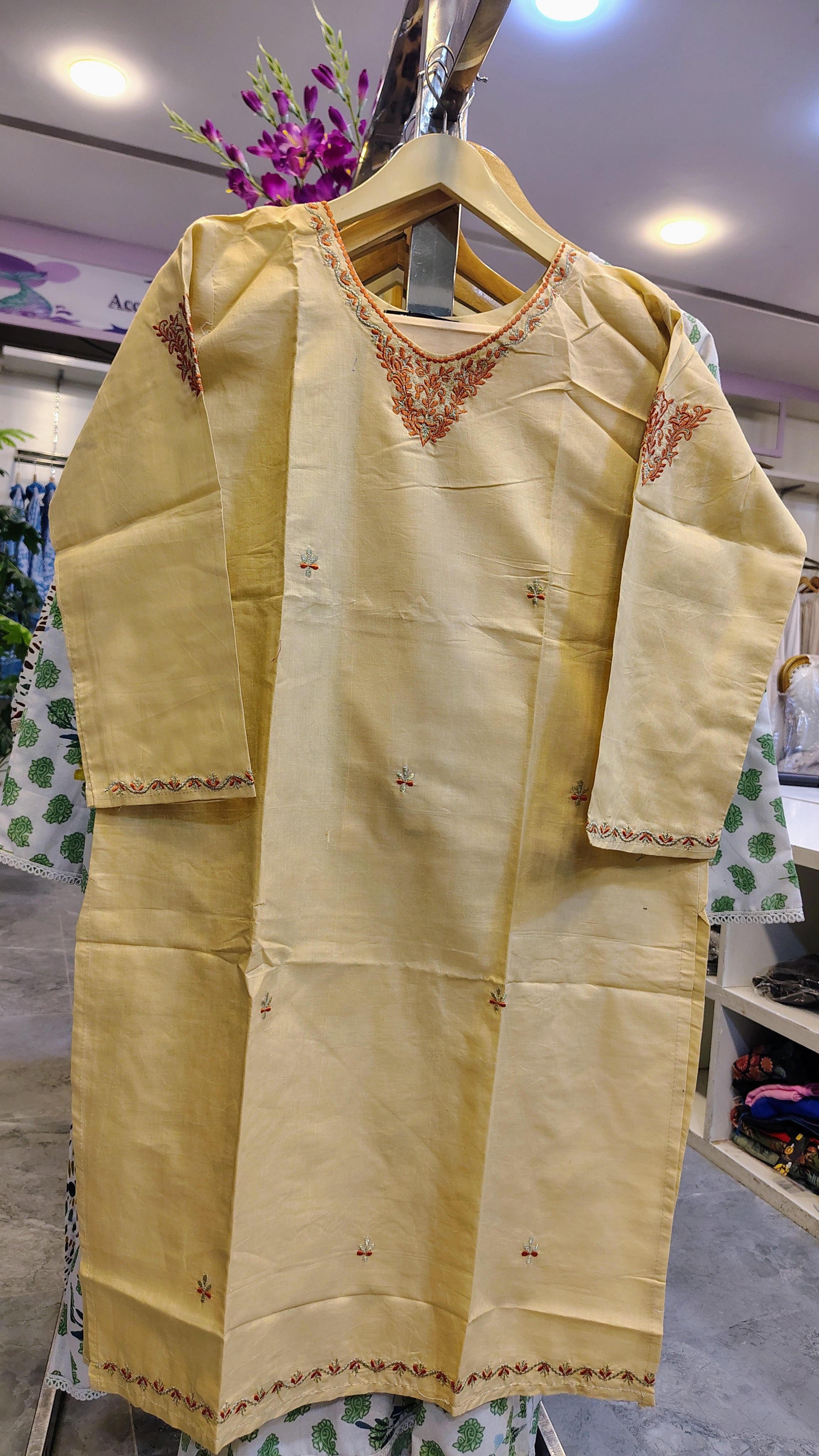Light Embroidered Lawn 2-Piece Suit