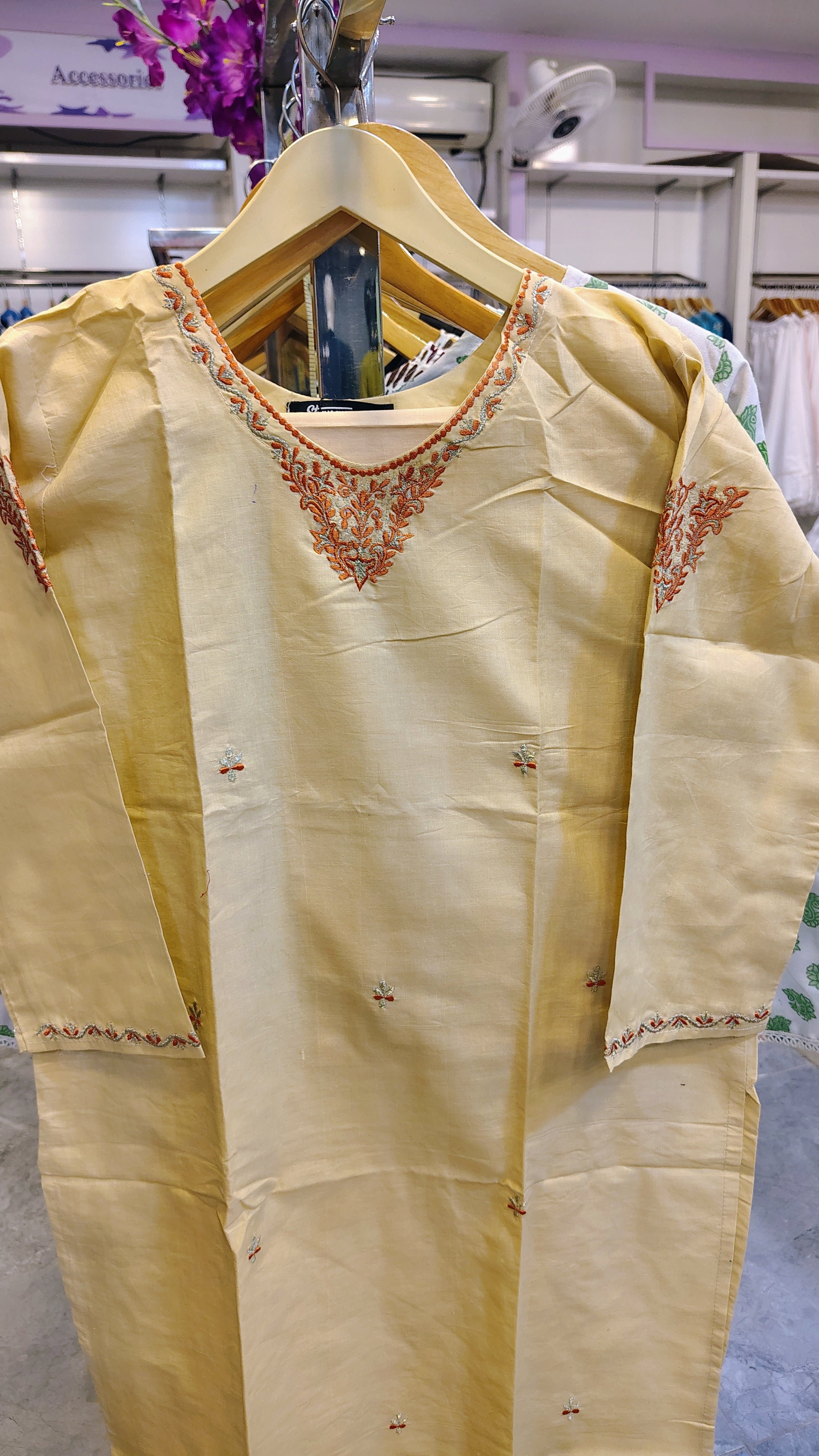 Light Embroidered Lawn 2-Piece Suit