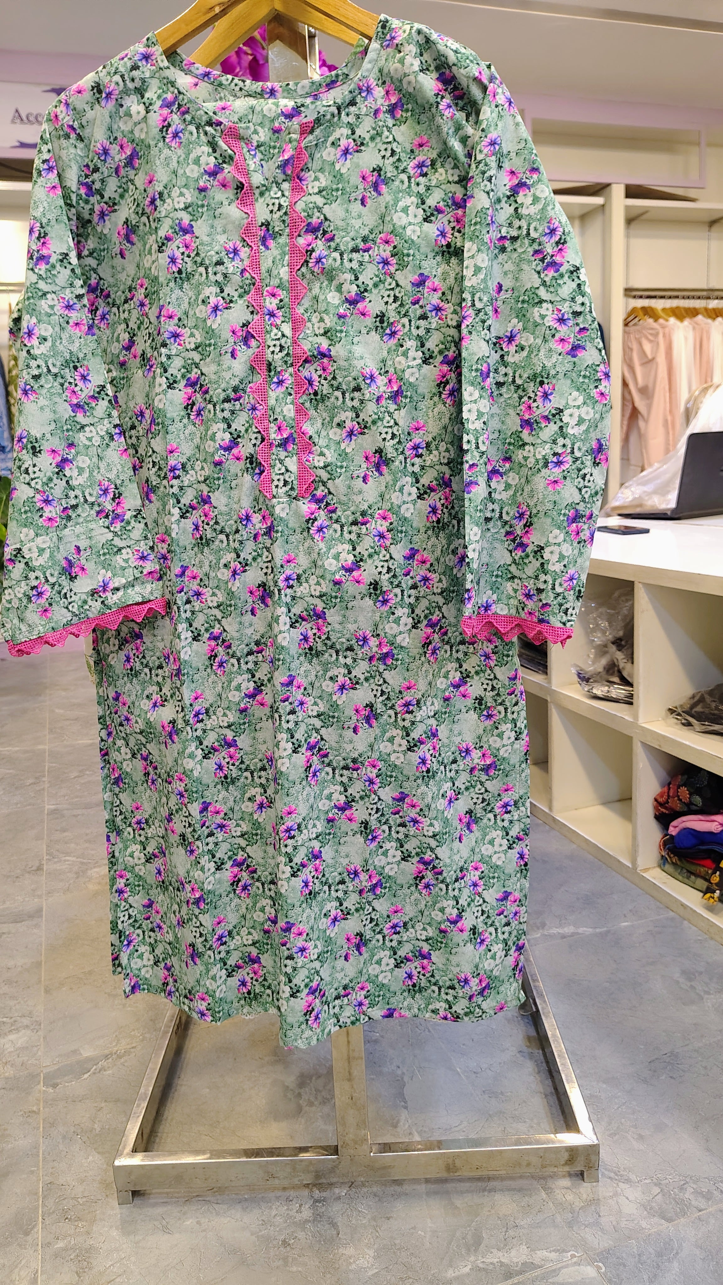 ✨ Timeless Printed Lawn Suit ✨