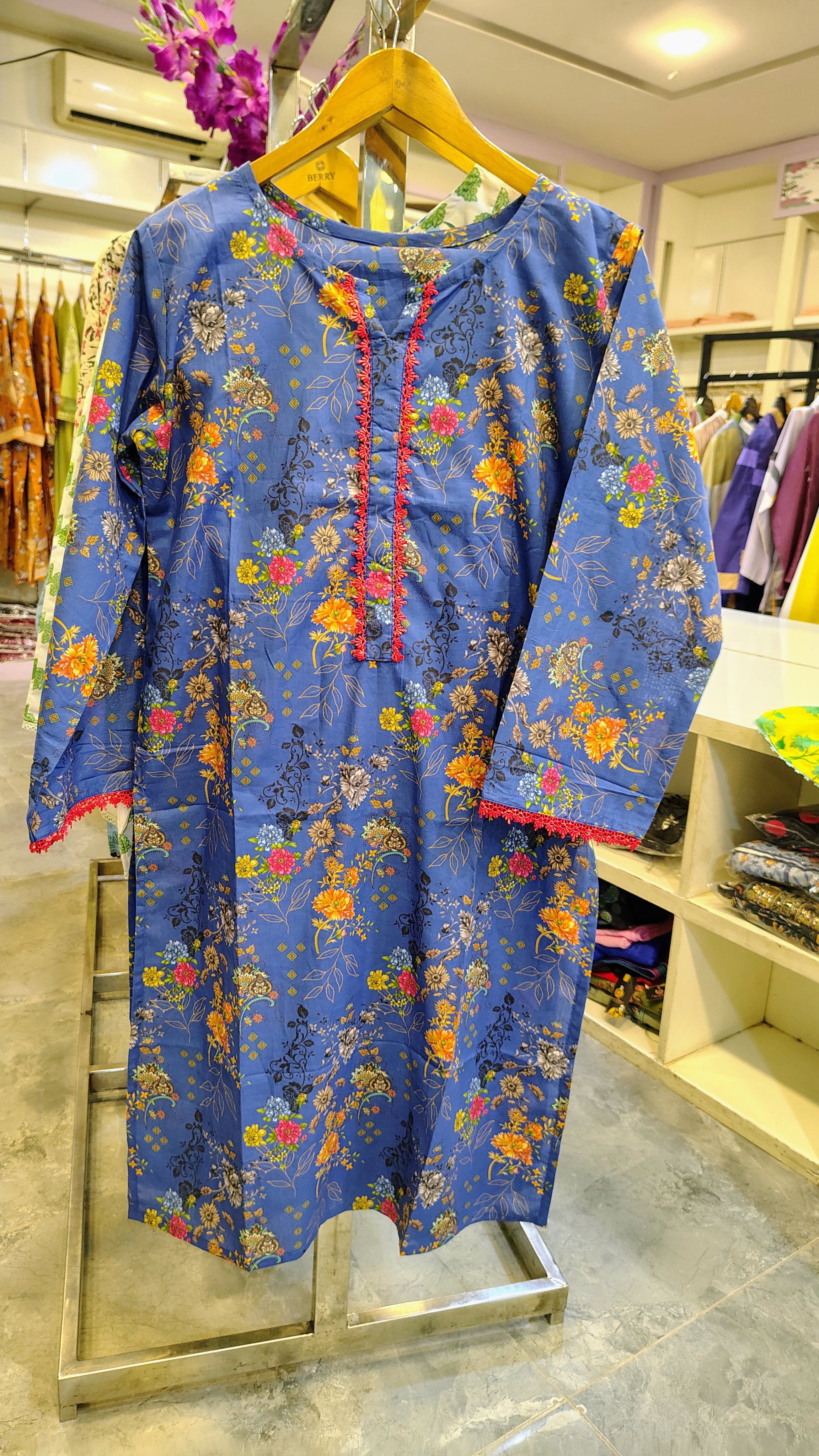 ✨ Elegant Blue Printed Lawn Suit